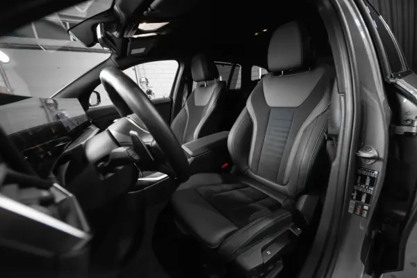 BMW 320 e Touring Pack Desportivo M Auto 5