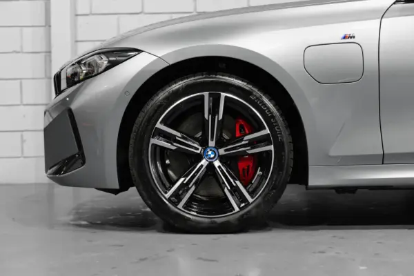 BMW 320 e Touring Pack Desportivo M Auto 25