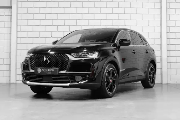 DS DS7 Crossback E-Tense Performance Line EAT8 1