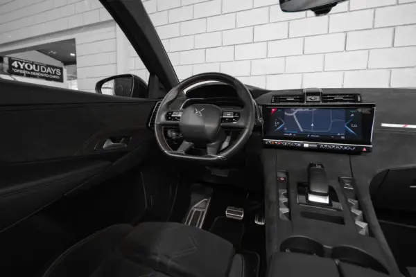 DS DS7 Crossback E-Tense Performance Line EAT8 38