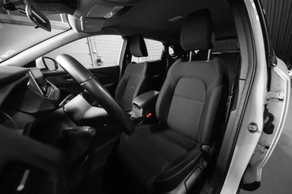 Nissan Qashqai 1.3 DIG-T Acenta 6