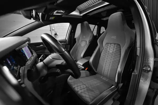 Volkswagen Golf Variant 2.0 TDi R-Line DSG 4