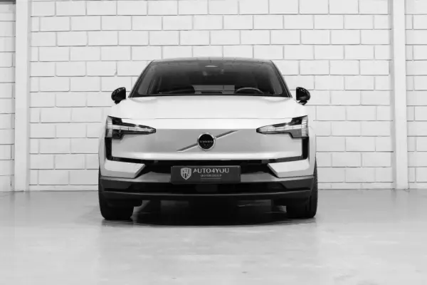 Volvo EX30 69 kWh Twin Motor Ultra 2