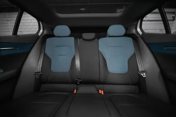 Volvo EX30 69 kWh Twin Motor Ultra 6
