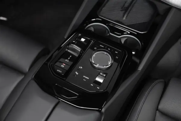 BMW 530 e xDrive Pack Desportivo M Pro 29