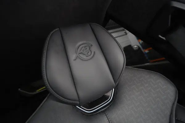 Lotus Emeya R 58