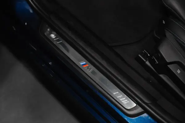 BMW 320 e Pack M Auto 34