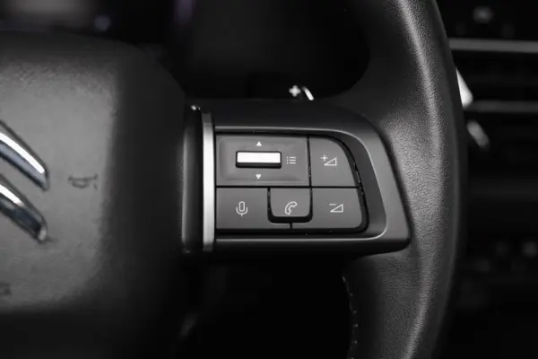 Citroen C4 X 1.2 PureTech Plus EAT8 7