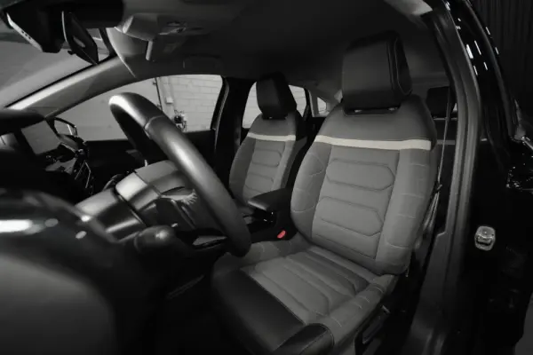 Citroen C4 X 1.2 PureTech Plus EAT8 10