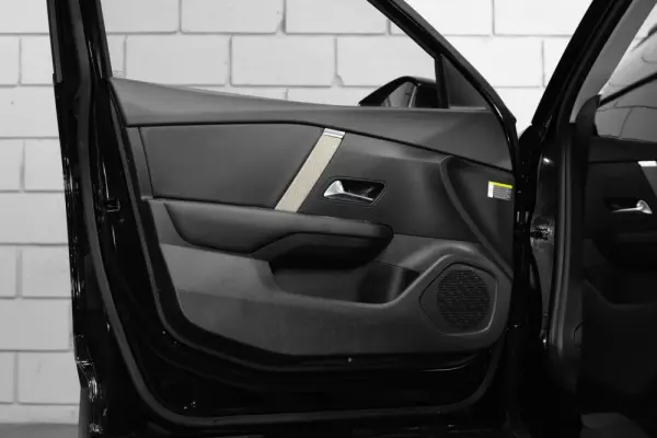 Citroen C4 X 1.2 PureTech Plus EAT8 22