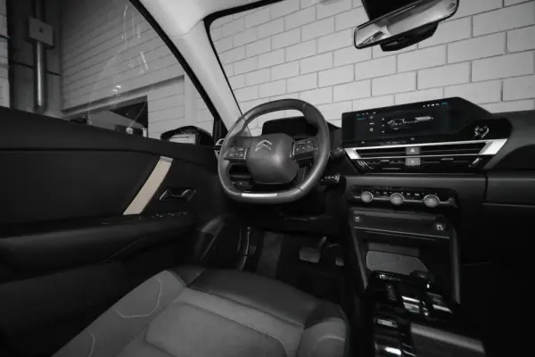 Citroen C4 X 1.2 PureTech Plus EAT8 36