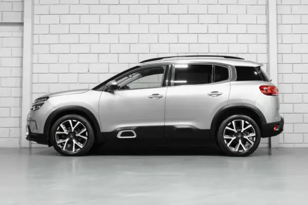 Citroen C5 Aircross 1.6 PureTech Shine J19 EAT8 3