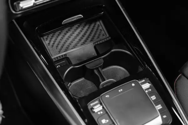 Mercedes-Benz GLA 250 e 8G-DCT AMG Line 34