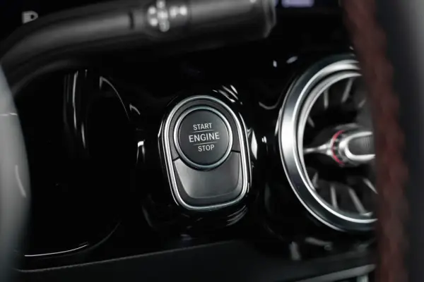 Mercedes-Benz GLA 250 e 8G-DCT AMG Line 33