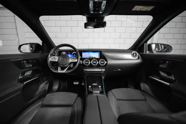Mercedes-Benz GLA 250 e 8G-DCT AMG Line 37
