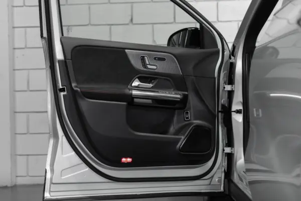 Mercedes-Benz EQA 250 AMG Line 33
