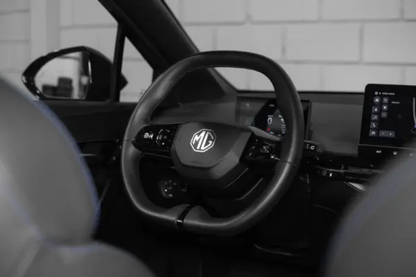 MG MG4 77 kWh Extended Range Luxury 5