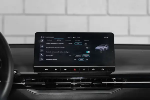MG MG4 77 kWh Extended Range Luxury 36