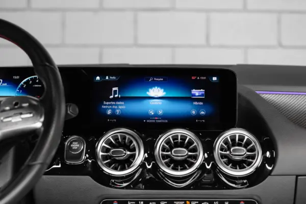 Mercedes-Benz GLA 250 e -8G-DCT AMG Line 13