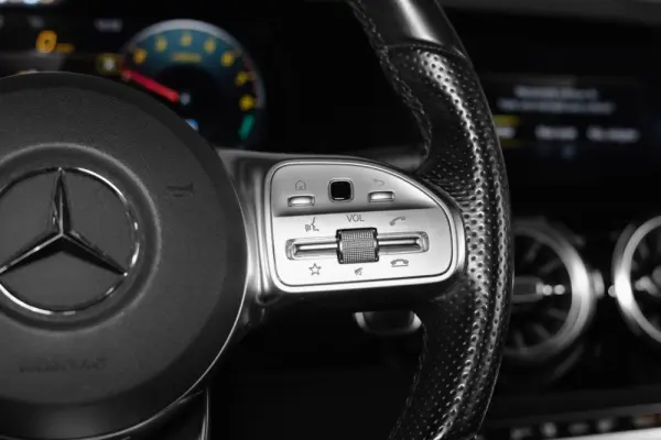 Mercedes-Benz GLA 250 e 8G-DCT AMG Line 7