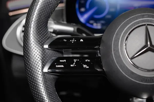 Mercedes-Benz EQS 450+ AMG Line 6