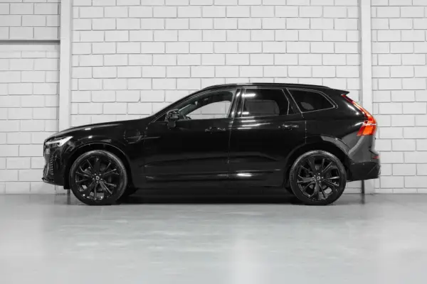 Volvo XC 60 2.0 T6 PHEV Black Edition 3