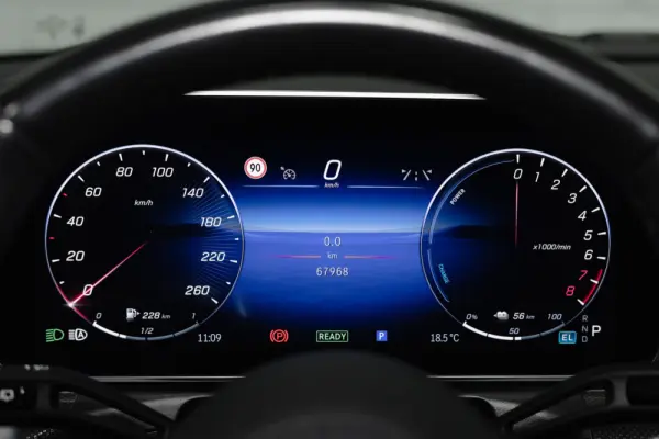 Mercedes-Benz C 300 e T 9G-TRONIC AMG Line 12