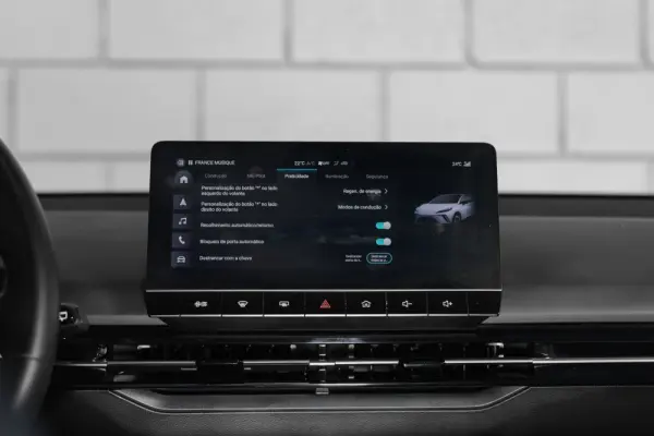 MG MG4 77 kWh Extended Range Luxury 37