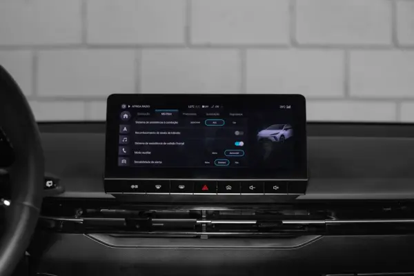 MG MG4 77 kWh Extended Range Luxury 17