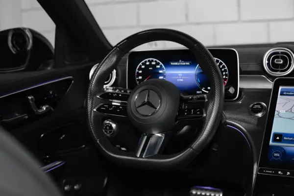 Mercedes-Benz C 300 e T 9G-TRONIC AMG Line 5
