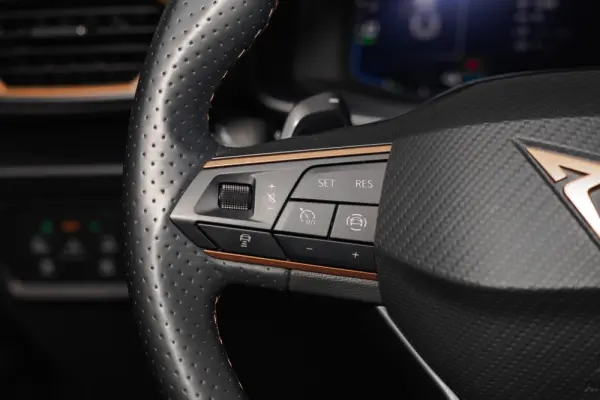 Cupra Formentor 1.4 e-Hybrid DSG VZ 6
