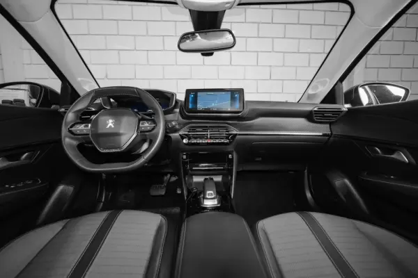 Peugeot 208 1.2 PureTech Allure Pack EAT8 30
