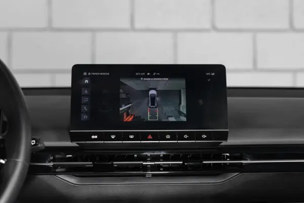 MG MG4 77 kWh Extended Range Luxury 31