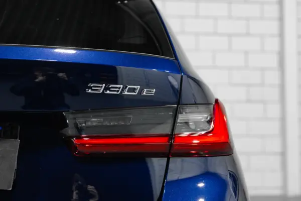 BMW 330 e Pack Desportivo M Auto 43