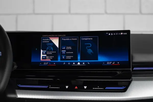 BMW 530 e Pack Desportivo M Pro 20