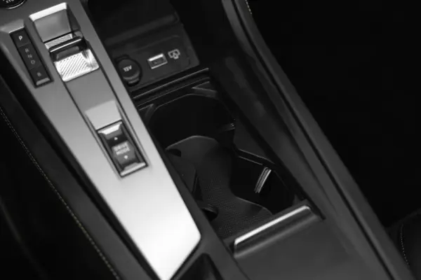 Peugeot 408 1.6 Hybrid GT e-EAT8 35