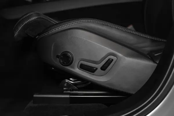 Volvo XC 60 2.0 T6 PHEV Black Edition 29