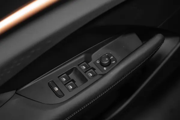 Cupra Terramar 1.5 e-Hybrid DSG 32