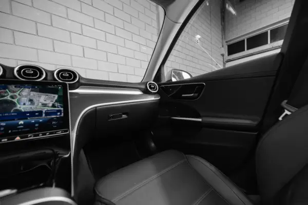 Mercedes-Benz C 300 e 9G-TRONIC Avantgarde Advanced 41