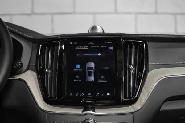 Volvo XC 60 2.0 T6 PHEV Black Edition 16