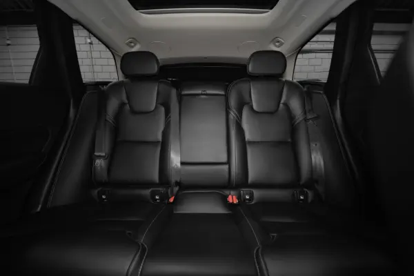 Volvo XC 60 2.0 T6 PHEV Black Edition 11