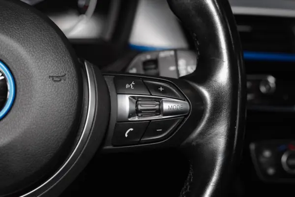 BMW X2 25 e xDrive X Pack M 7