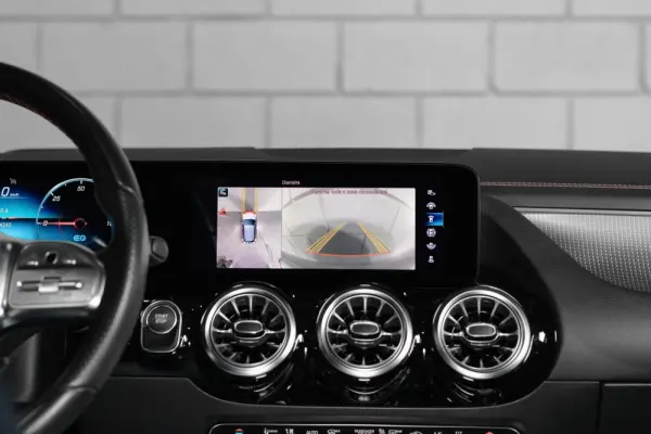 Mercedes-Benz EQA 250 AMG Line 29