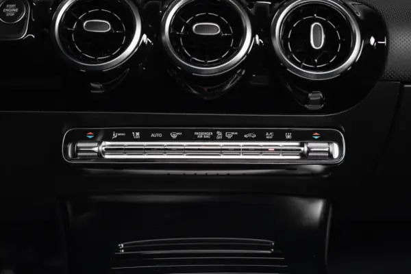 Mercedes-Benz CLA 250 e 8G-DCT Edition Progressive Line 27