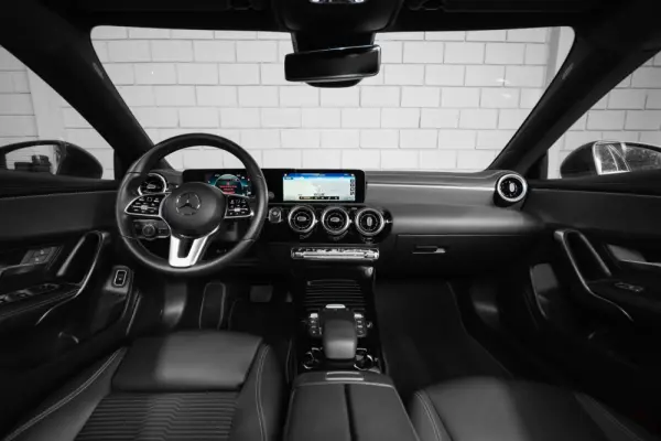Mercedes-Benz CLA 250 e 8G-DCT Edition Progressive Line 28