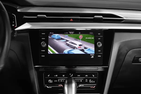 Volkswagen Arteon Shooting Brake 1.4 eHybrid OPF DSG R-Line 18