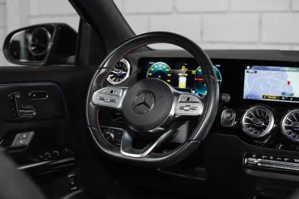 Mercedes-Benz EQA 250 AMG Line 7
