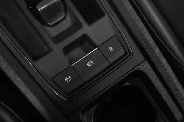 Cupra Formentor 1.4 e-Hybrid DSG VZ 32