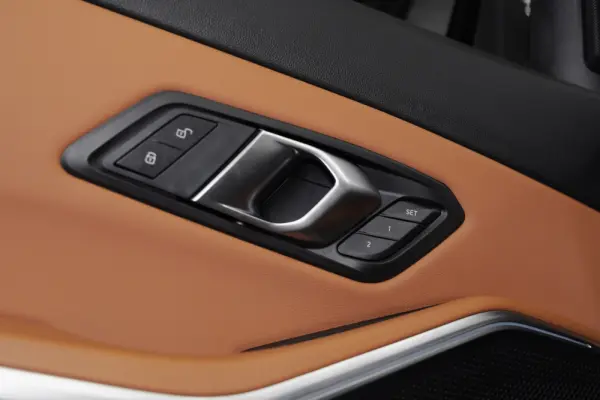 BMW 330 e xDrive Aut. M Sport 27