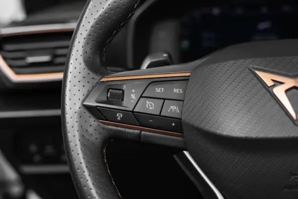 Cupra Formentor 1.4 e-Hybrid DSG VZ 6